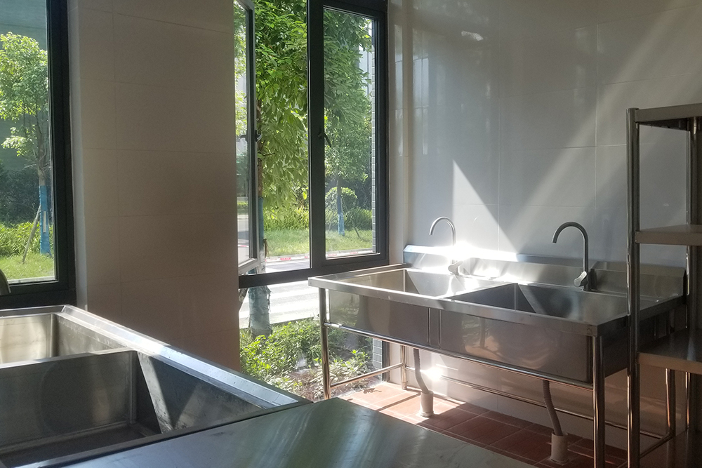 園區(qū)廠房單位職工食堂裝修實(shí)景圖